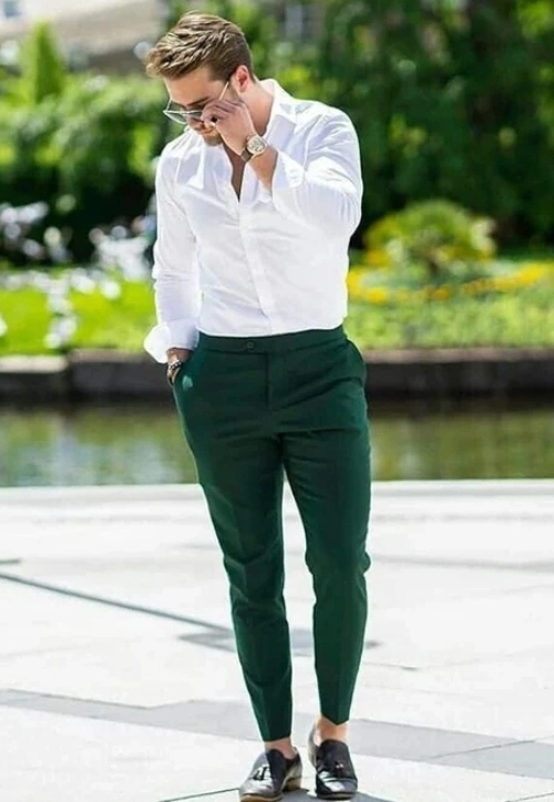 ️Green Pant With White Shirt